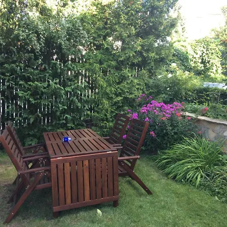 Wild Wine House Сasa de vacaciones *